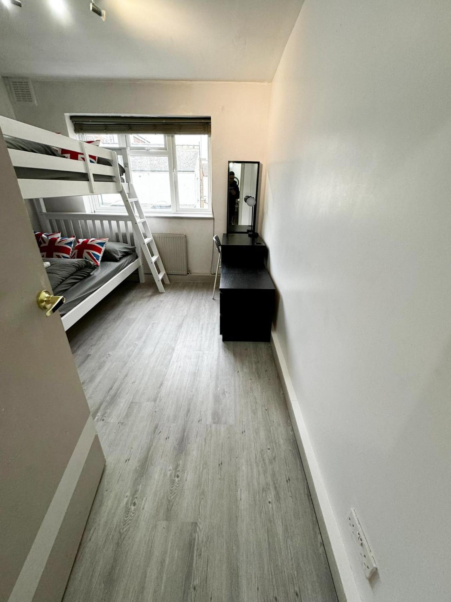 Cricklewood Apartment Лондон Екстериор снимка