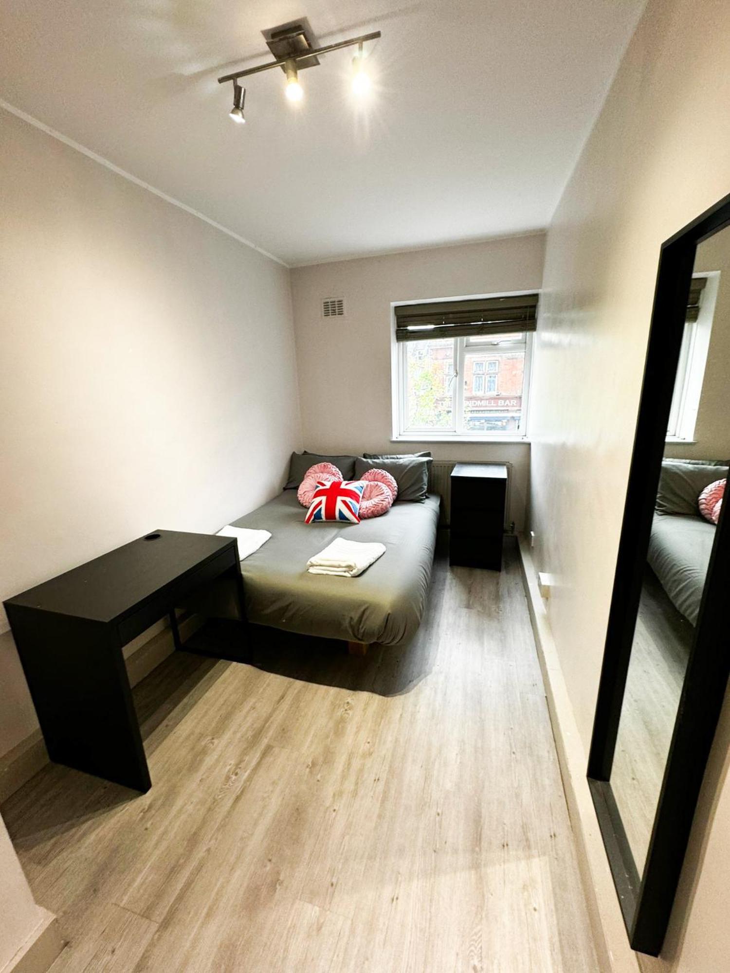 Cricklewood Apartment Лондон Екстериор снимка